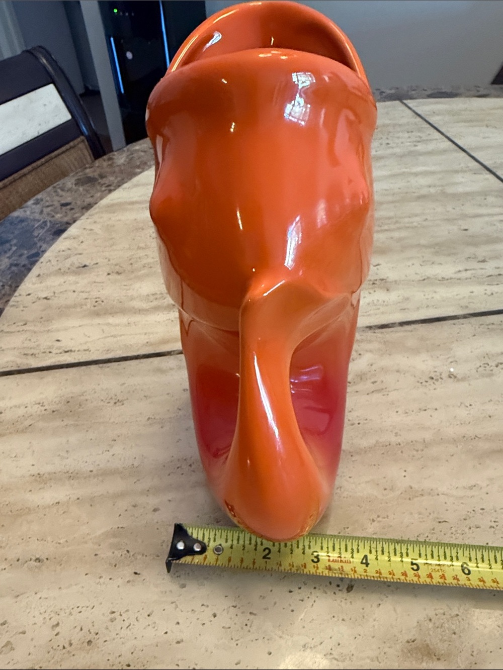 Gurgle pot red ombré ceramic pitcher - Picture 9 of 10